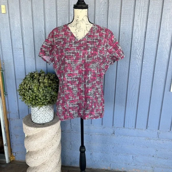 Women's Set of 3 Scrub
Tops Size Large - Picture 2 of 5